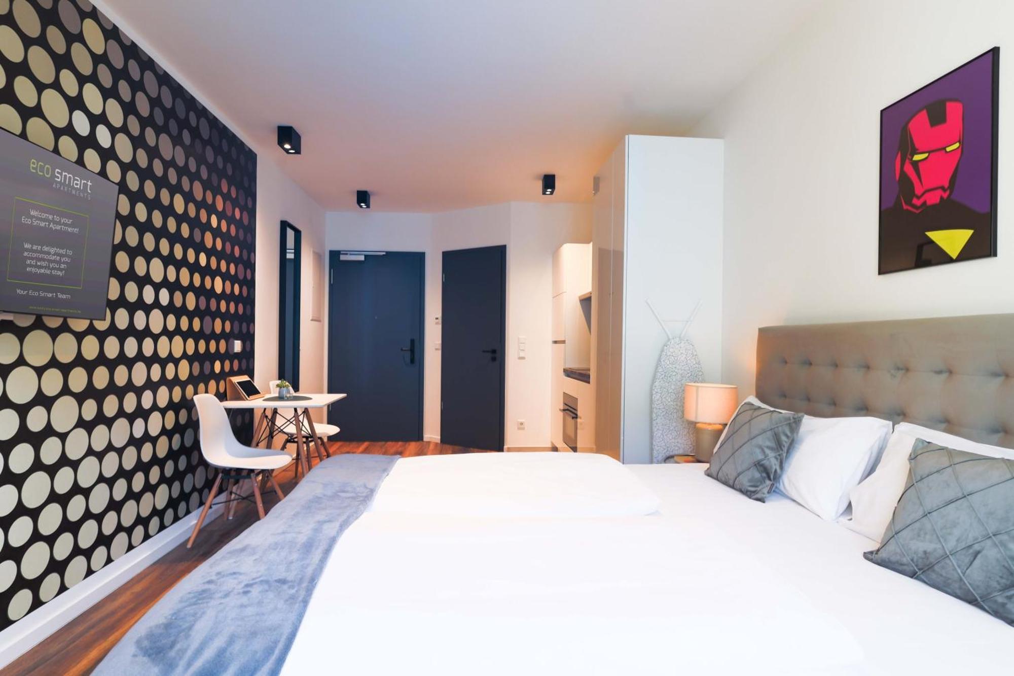 Eco Smart Apartments Premium City ニュルンベルク 部屋 写真